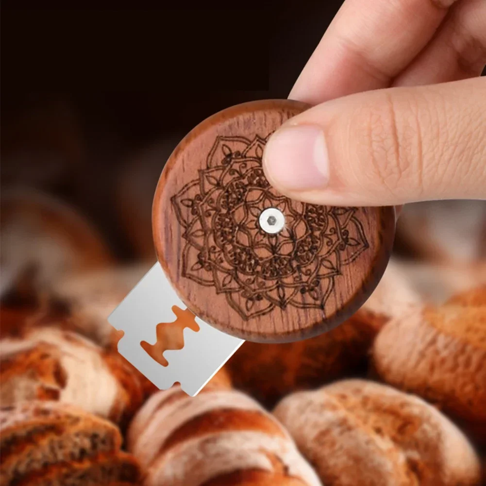 Faca de Padeiro para Pão, Rasp - Dough Scraper Curved avaliação e preço